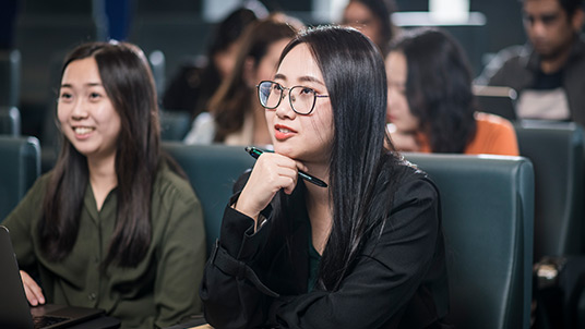 The Master of Management (Accounting and Finance) is suited to business/commerce graduates who wish to add accounting and finance to their portfolio.
