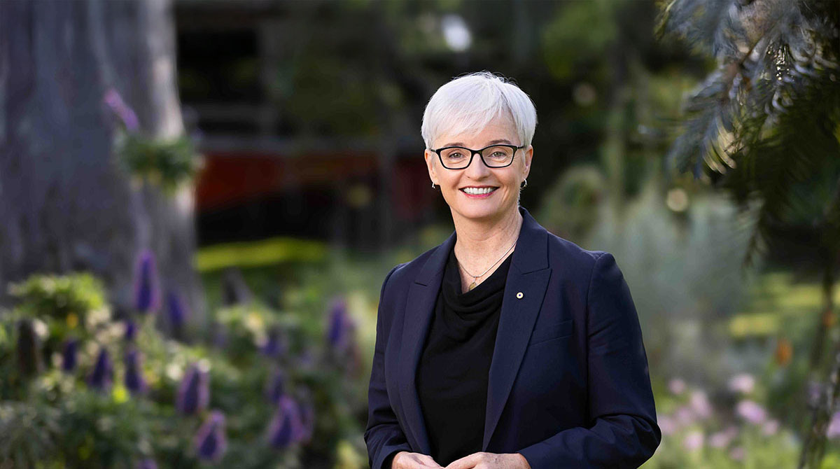 Vale Professor Emma Johnston AO